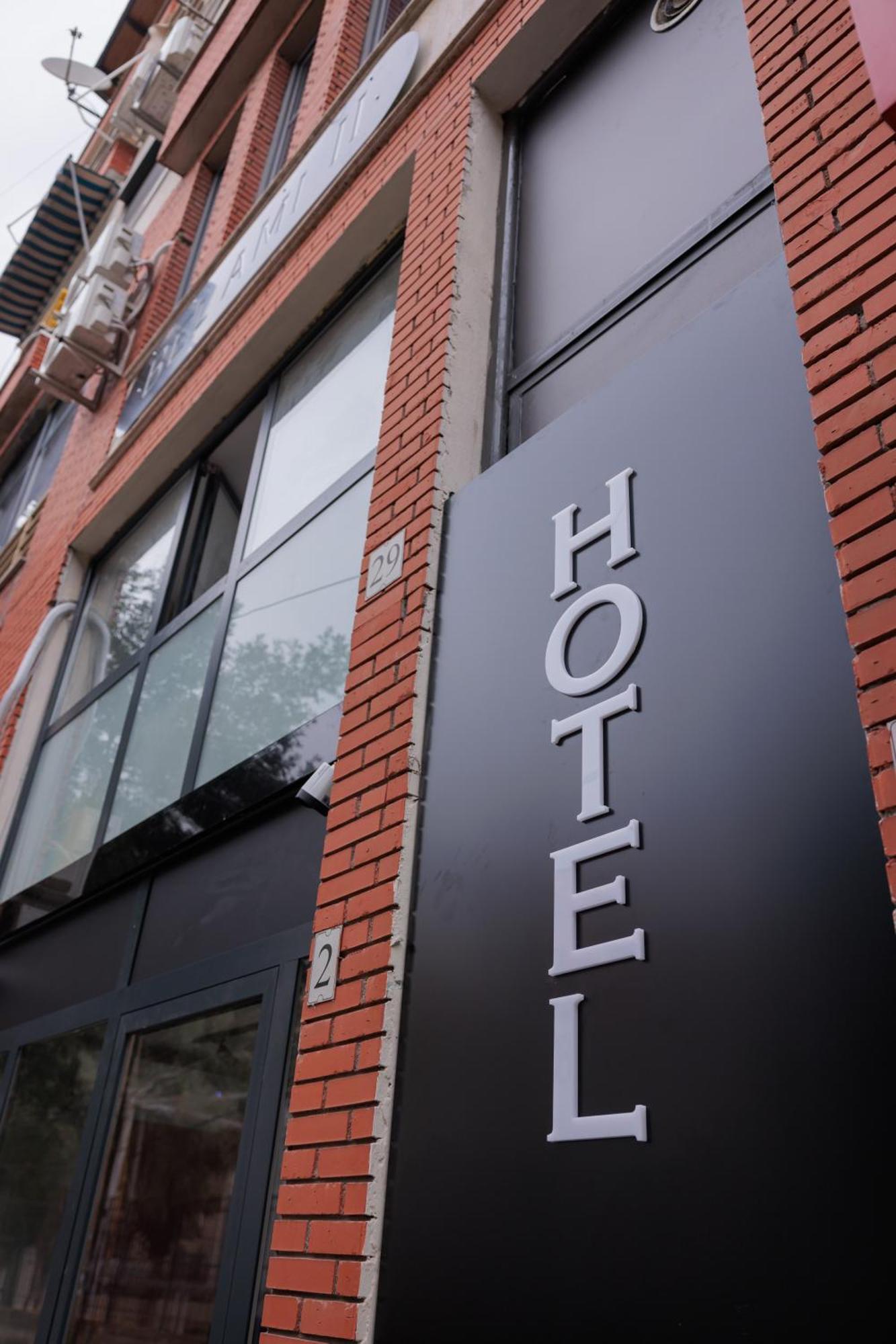 Hotel Bel Ami Tirana 2 Extérieur photo