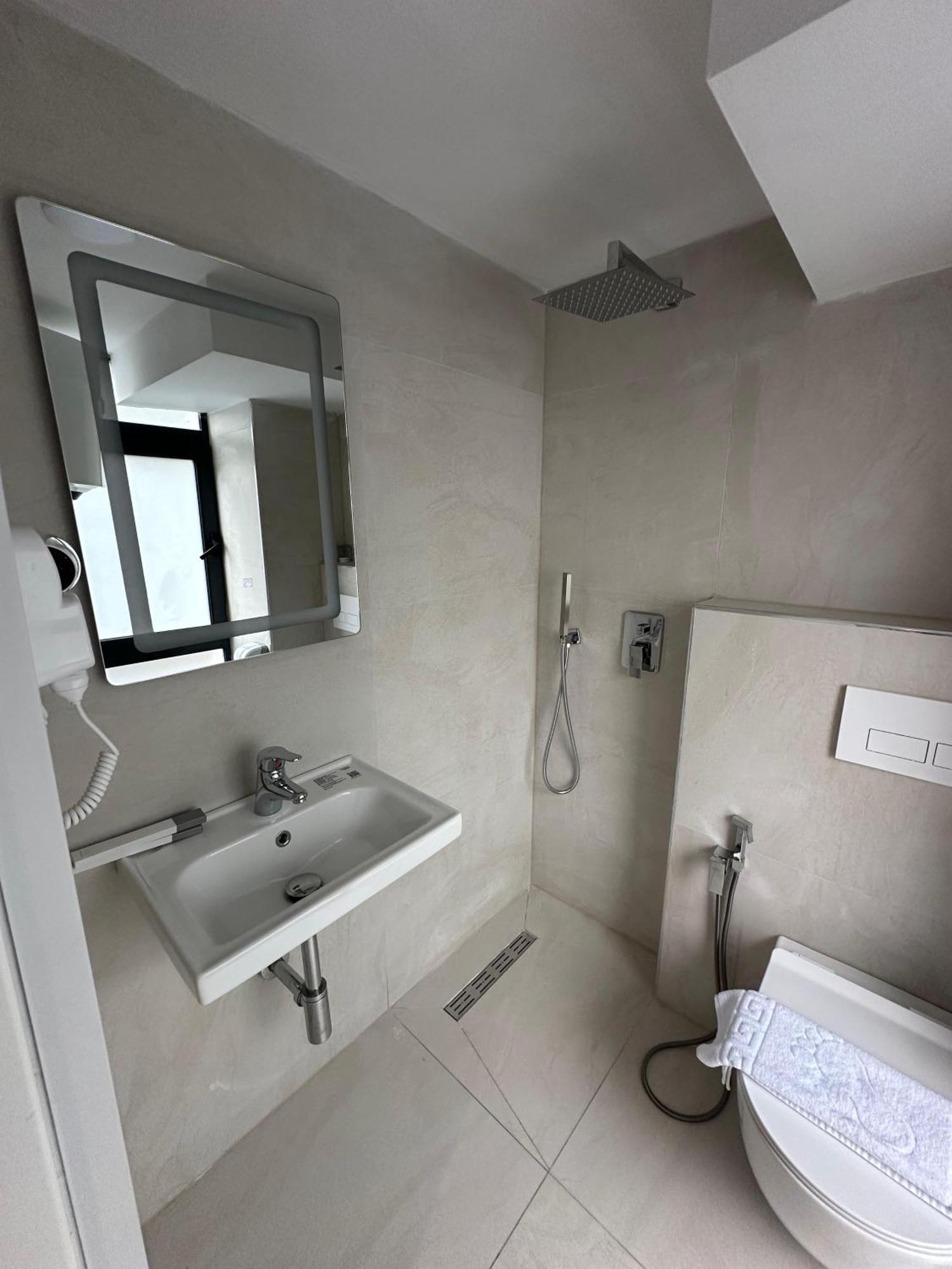 Hotel Bel Ami Tirana 2 Extérieur photo