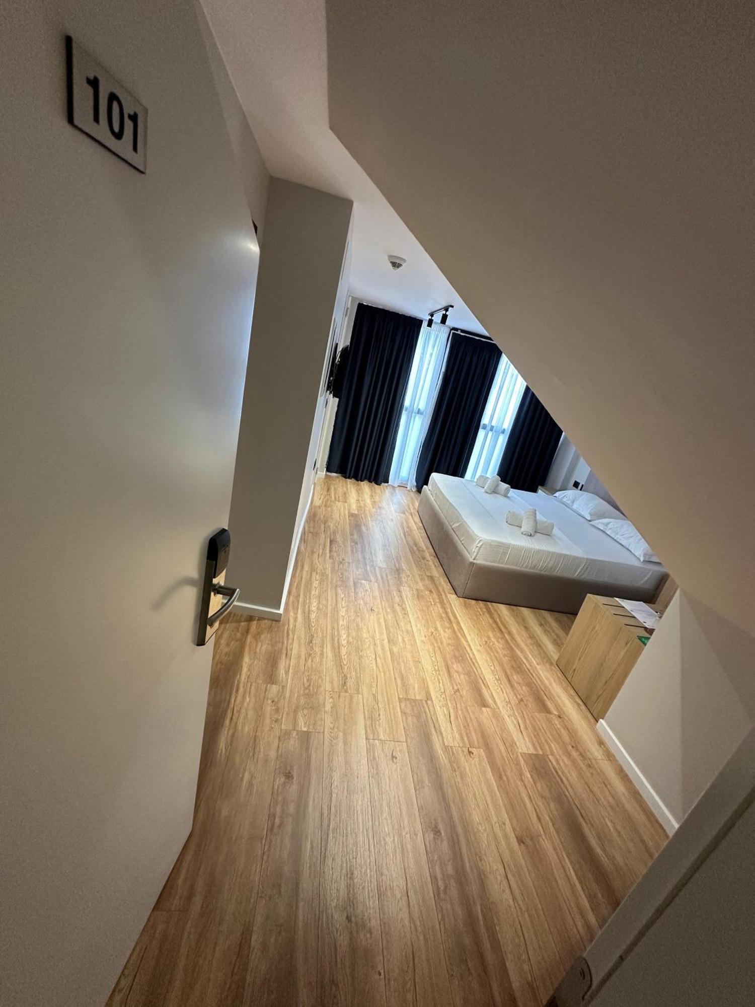 Hotel Bel Ami Tirana 2 Extérieur photo